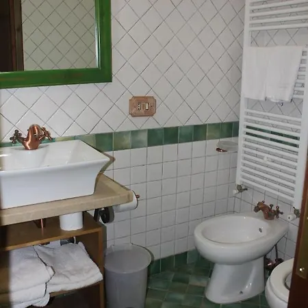 Agriturismo Il Castagneto Farm stay *